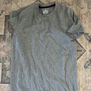 Hollister Men's Heather Gray Tee